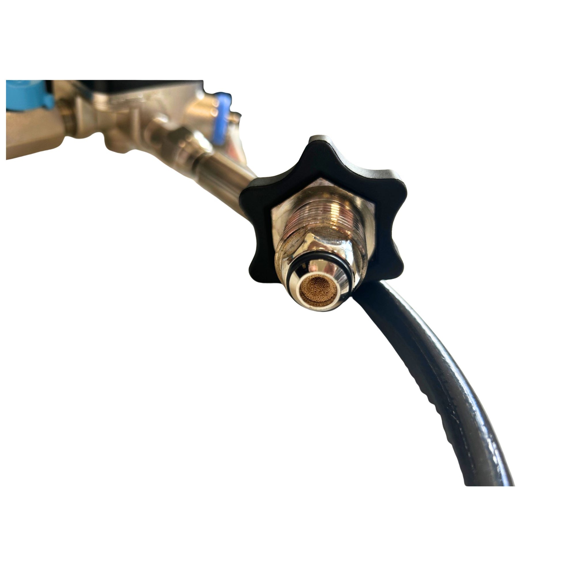 Gas outlet connection on Type B wall mounted mixed gas regulator