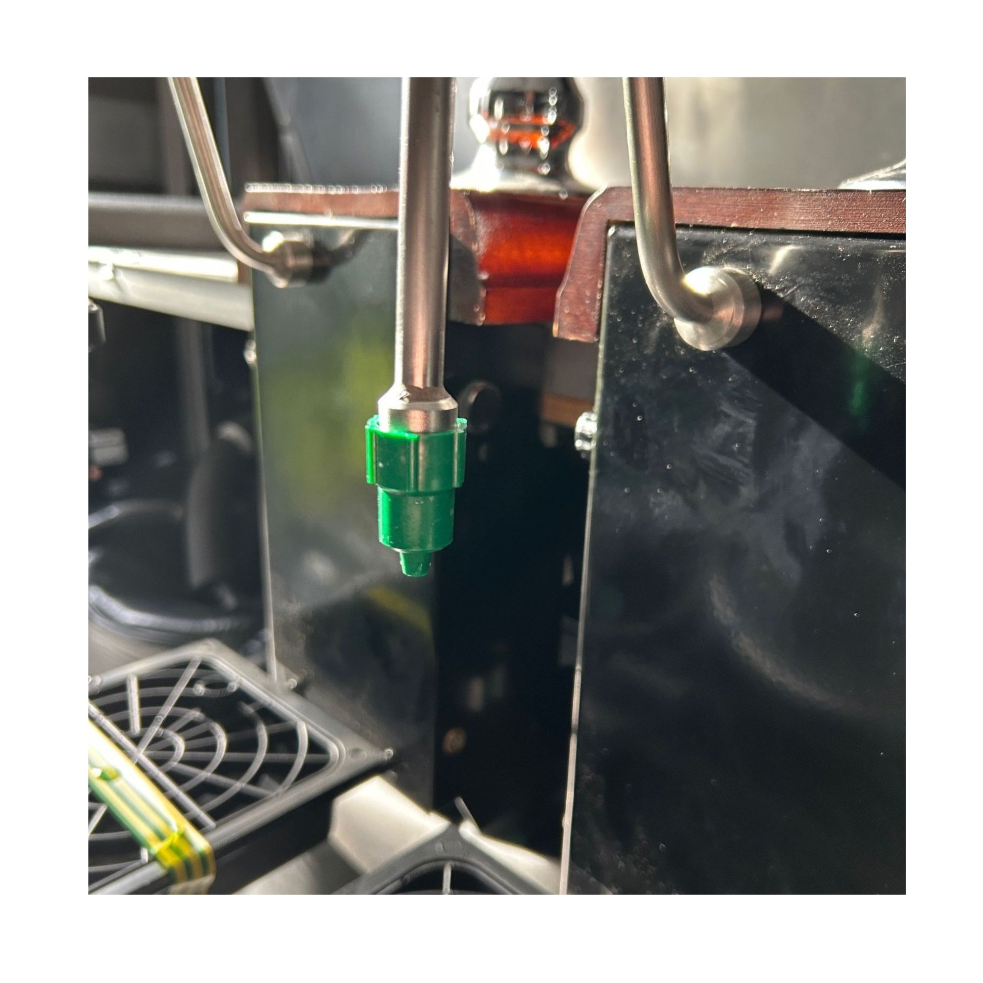 handpump-spout-nozzle
