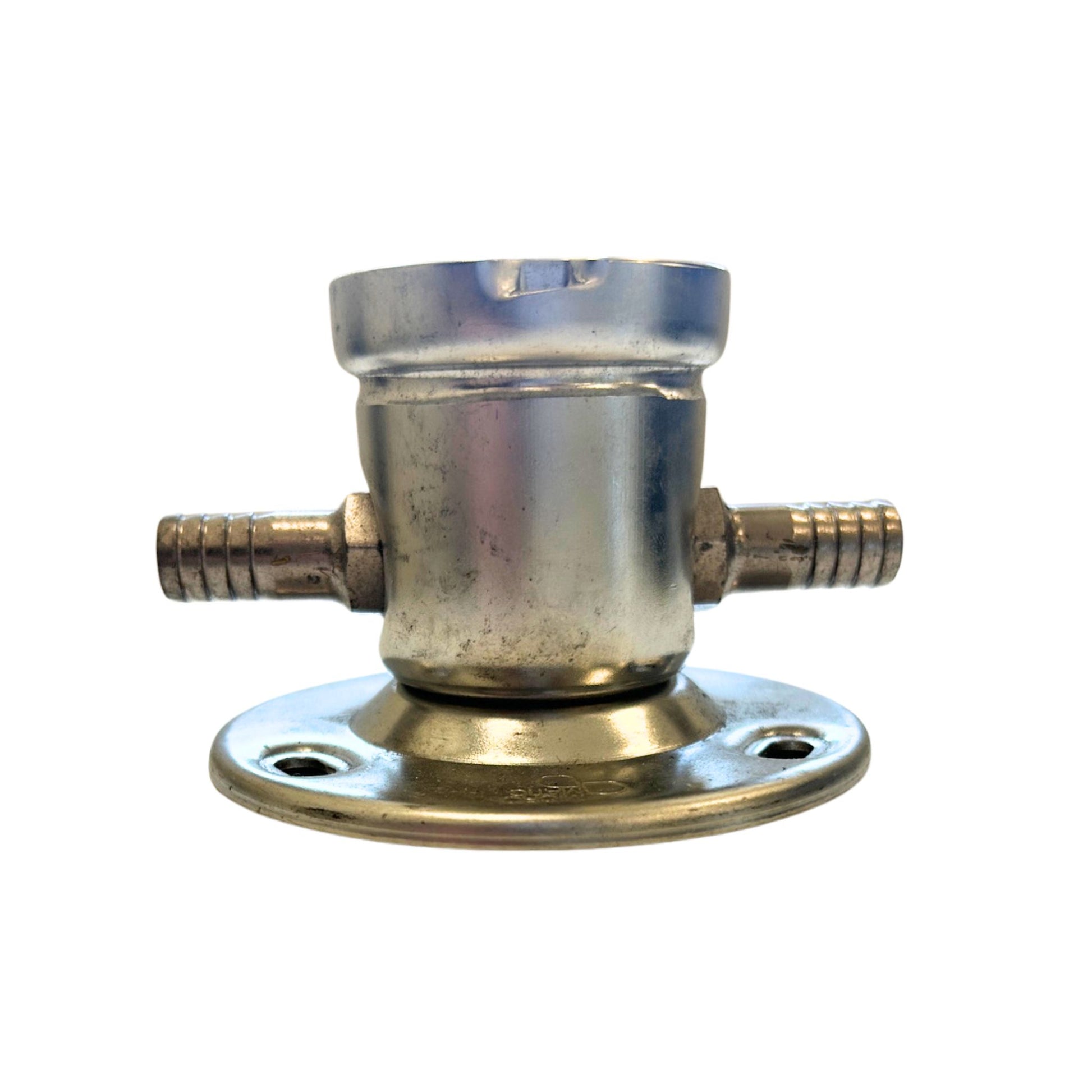 Wall mounted Sankey cleaning socket for beer dispense systems
